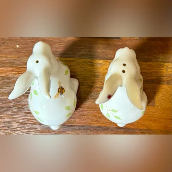 NWOB Lenox Butterfly Meadow Porcelain Salt and Pepper Rabbit Set of Two - Picture 5 of 6
